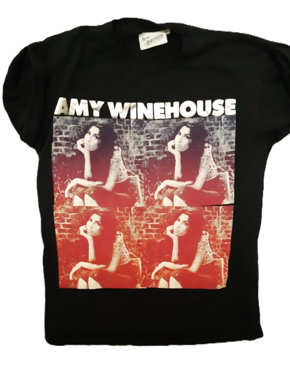 Authentic rare Y2K era AMY WINEHOUSE official t-shirt -  size 10 - preowned